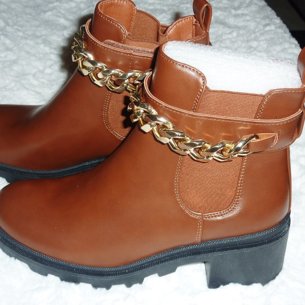 NEW Womens Forever Link Chestnut Brown Boots Gold Chain Accents Chunky Heel 8.5 - Picture 4 of 9